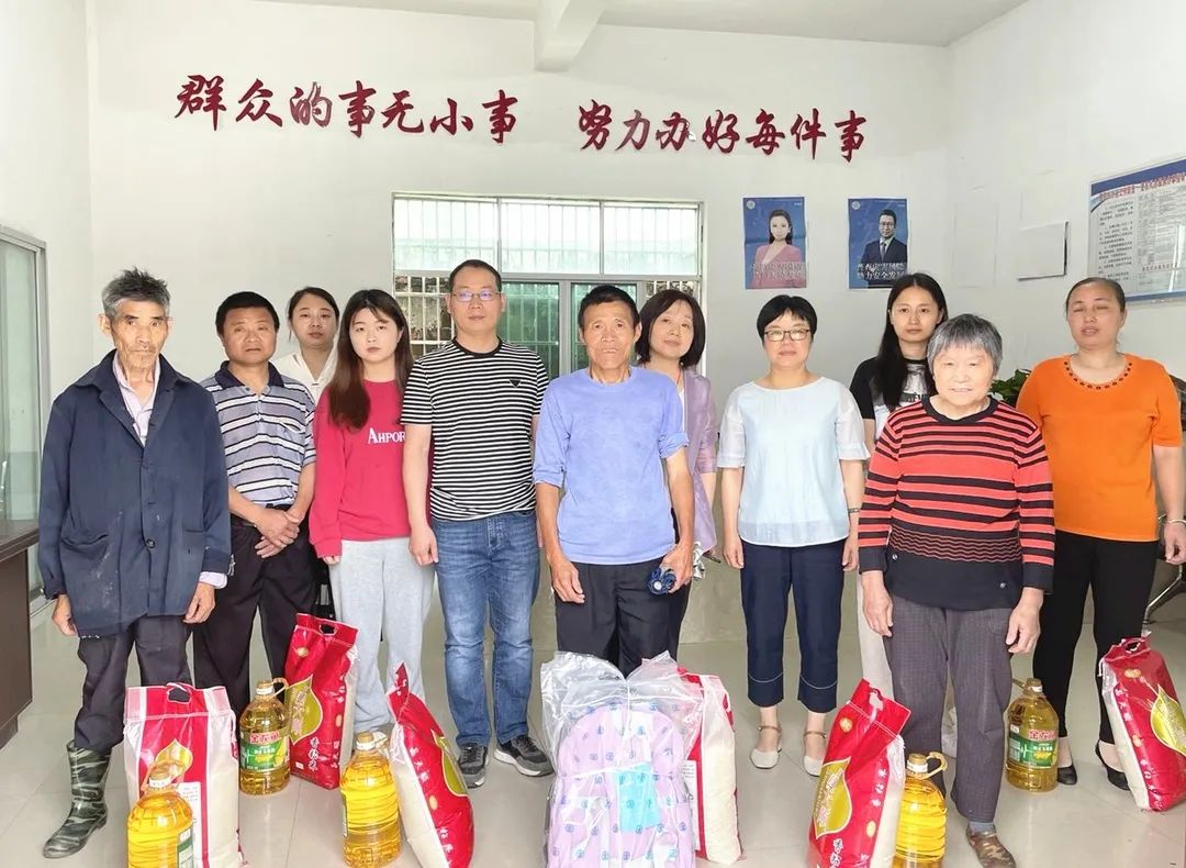 端午情浓 慰问暖心——市红十字会开展端午节前走访慰问活动