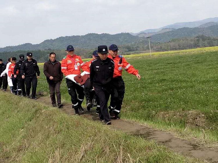 红十字应急救援我们更专业——红十字瓷都救援队为首届“高岭·中国村”瓷茶古道行暨花海音乐节保驾护航