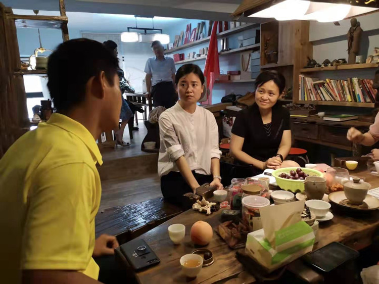忆初心 话改革 促发展 ——省红十字会专职副会长戴莹一行来景德镇调研